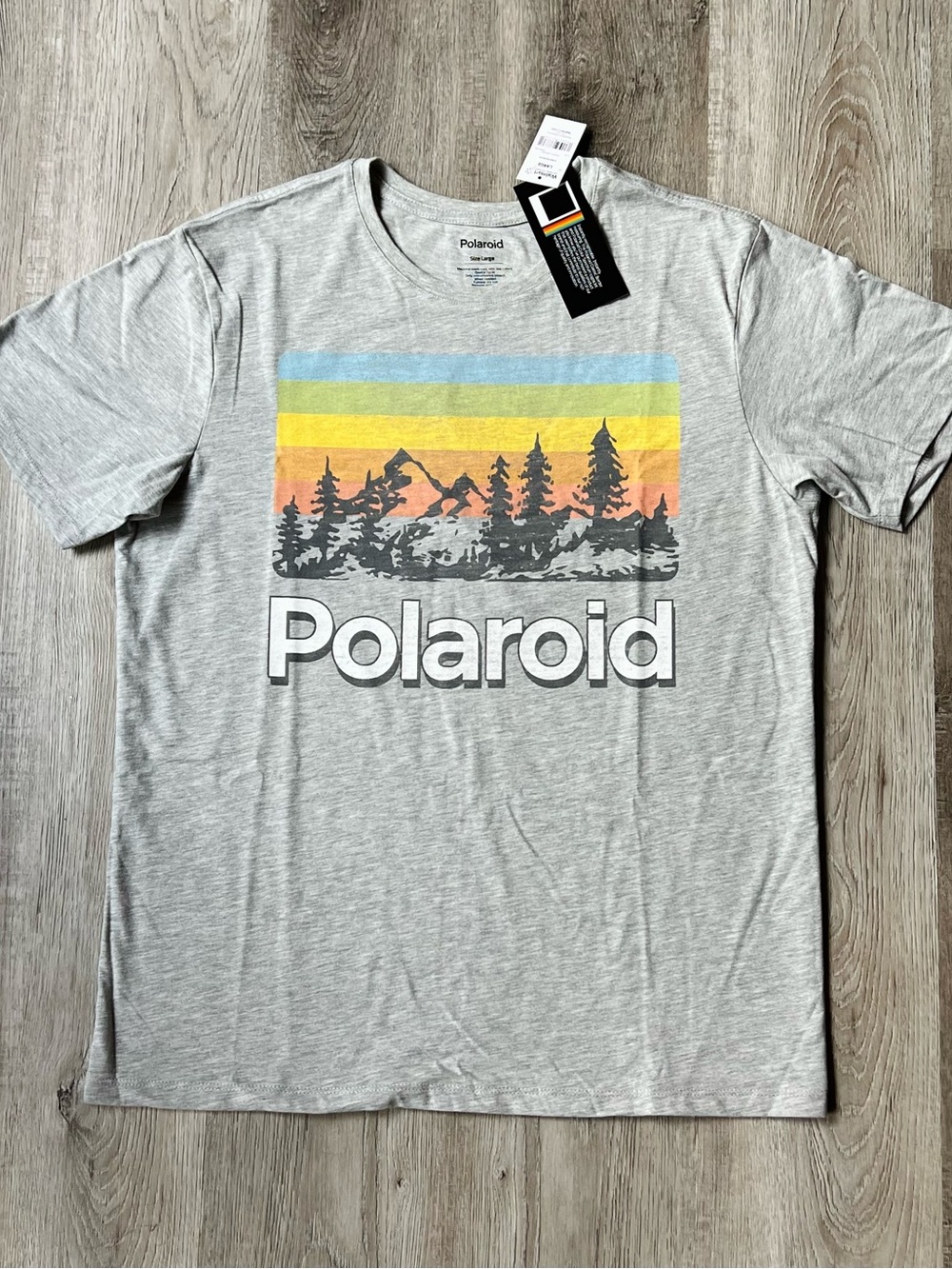 Polaroid Men’s Graphic Tee Size L- NWT